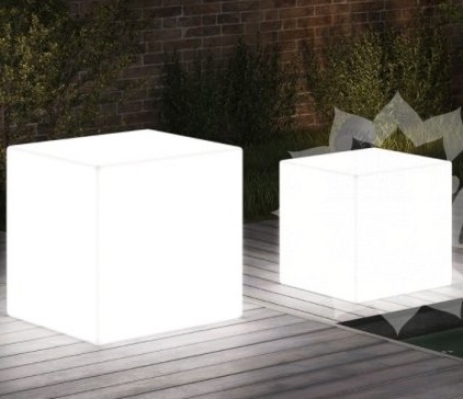 Светящийся куб Piazza 200 мм Подсветка: RGB/W, ландшафтное крепление 16985