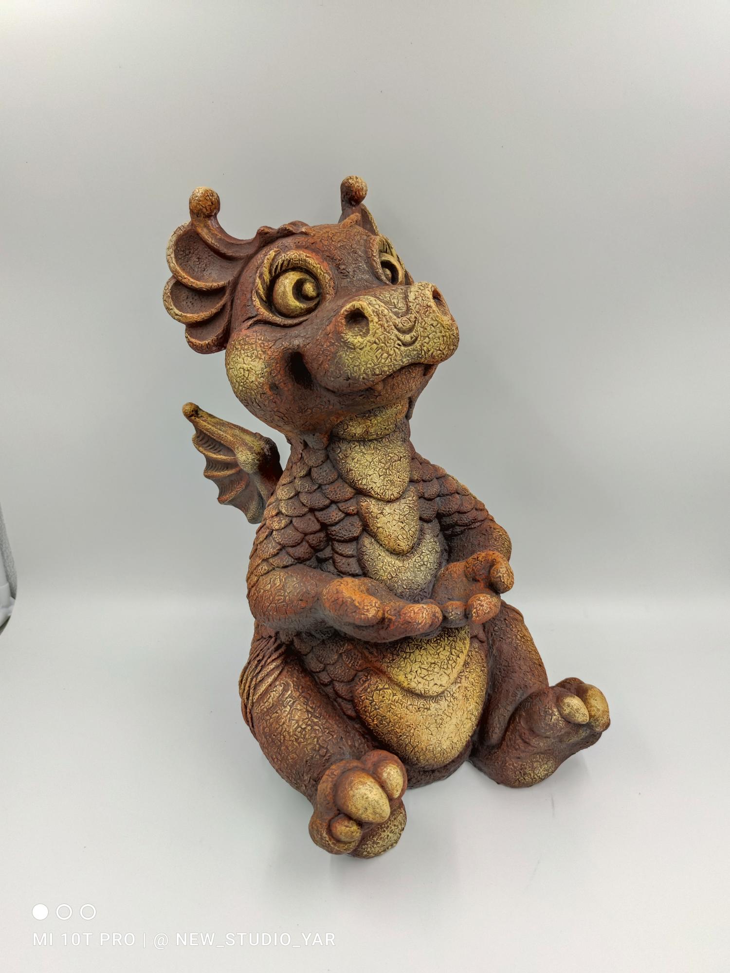 Садовая фигура Дракончик Мика (коричневый) Ф274кор