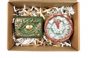 Подарочный набор с символом Нового года 2024 Зеленый дракон и часы 250 гр