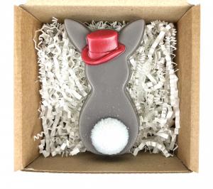 Мыло ручной работы Символ Нового Года 2023 "Кролик-мальчик" в подарочной упаковке с открыткой 100 гр